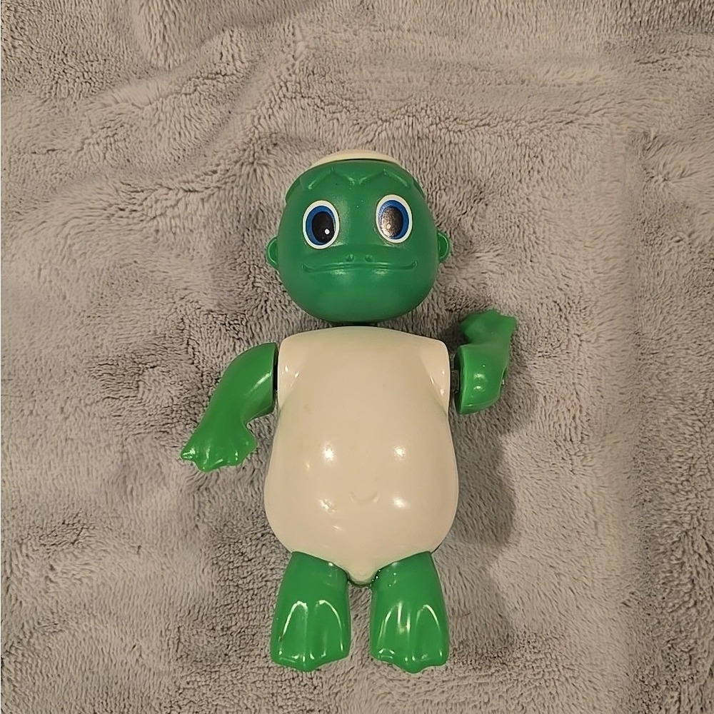 Vintage Tomy Wind-Up Swimming Green Duck Boy Bath Pool Toy Works